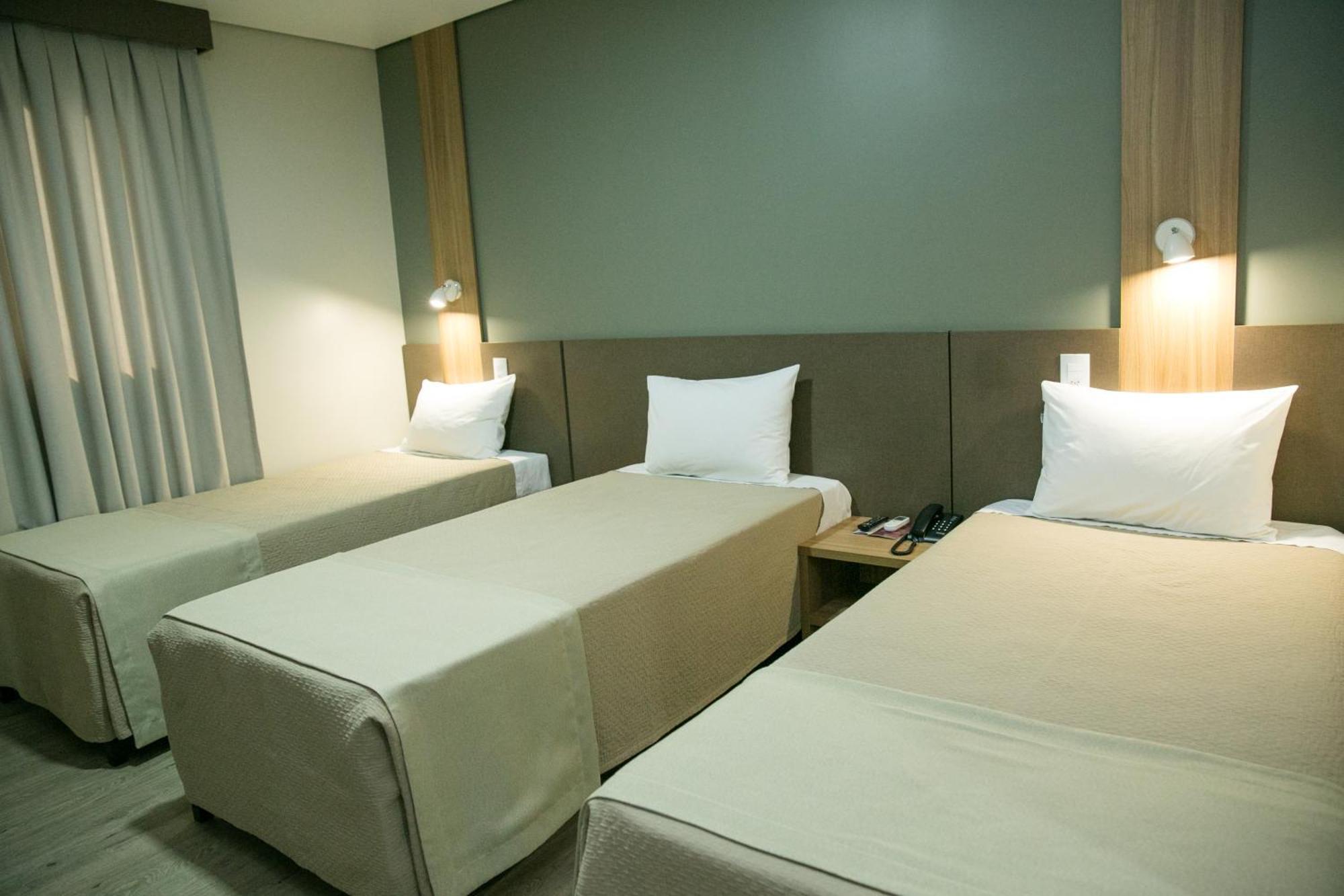 Bello Hotel Толеду Екстер'єр фото