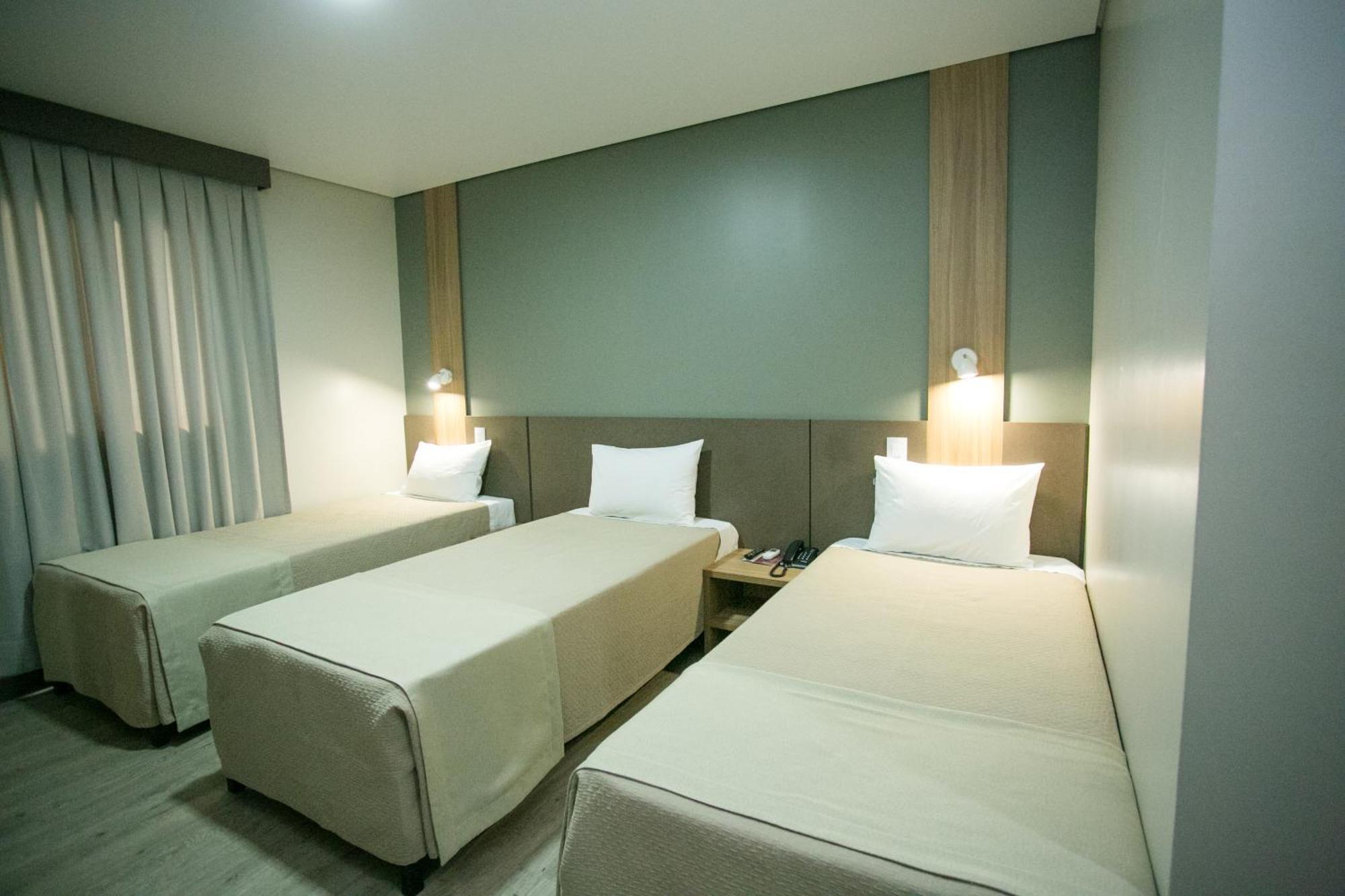 Bello Hotel Толеду Екстер'єр фото