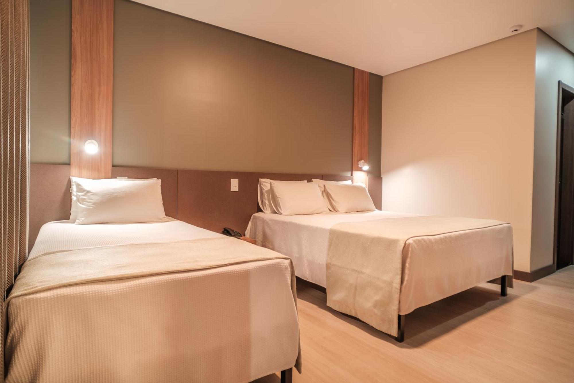 Bello Hotel Толеду Екстер'єр фото
