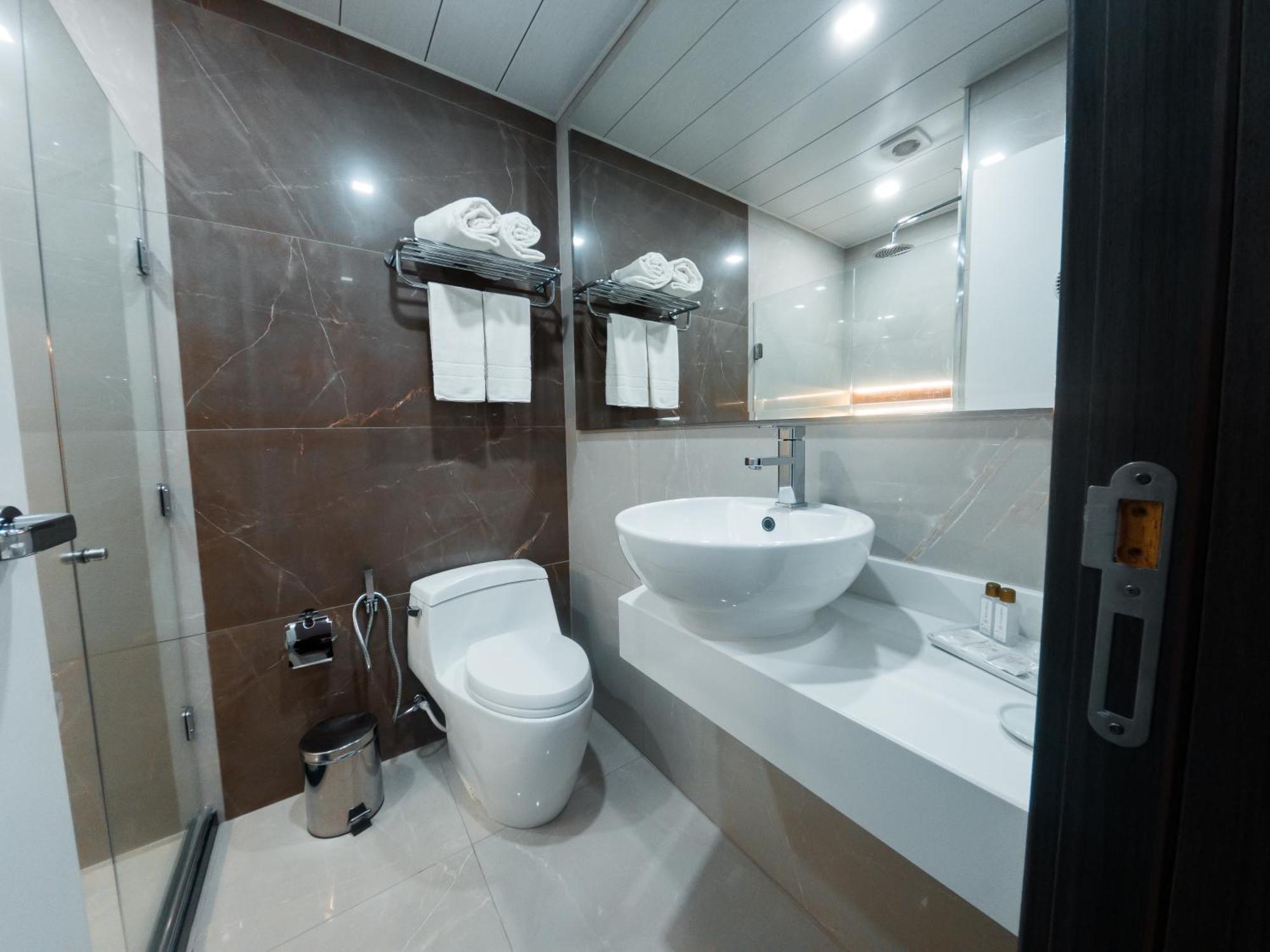 Bello Hotel Толеду Екстер'єр фото