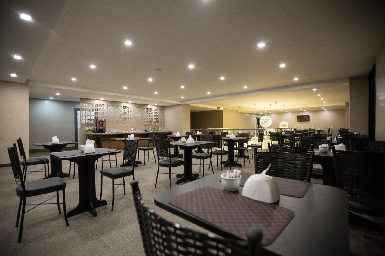 Bello Hotel Толеду Екстер'єр фото